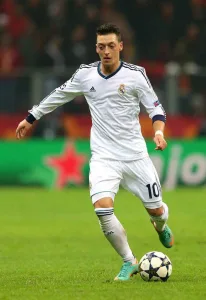 Özil10