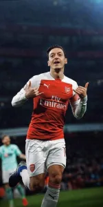 Özil15